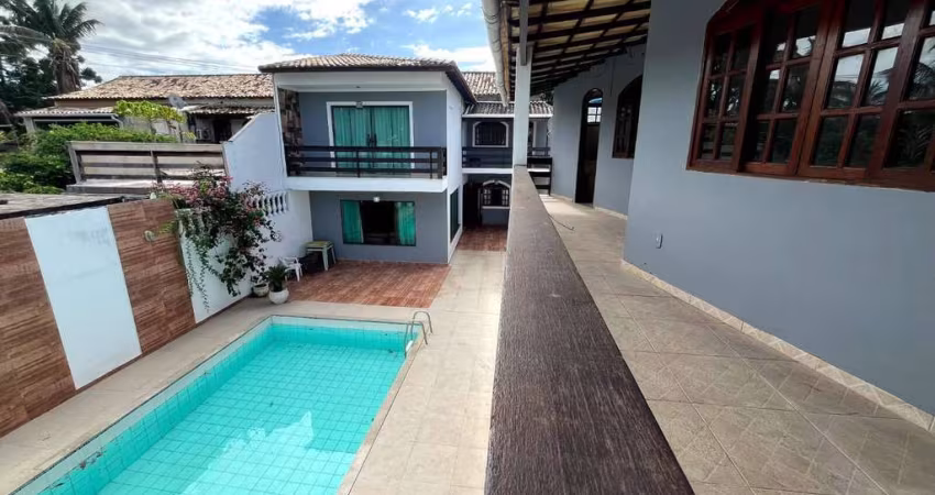Casa com 4 suítes à venda nas Palmeiras, Cabo Frio/RJ