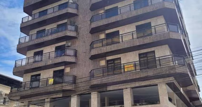 Amplo apartamento no Centro próximo à Praia Do Forte, Cabo Frio/RJ