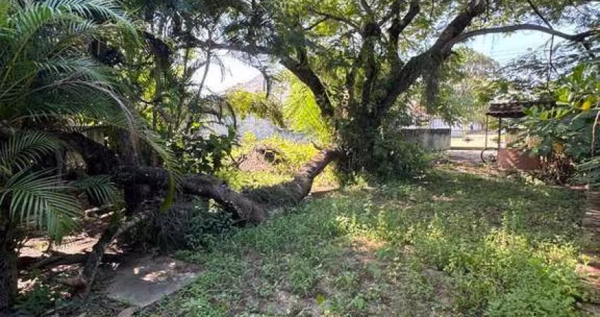 Terreno de 913 mt² residencial ou comercial à venda em Outeiro, Araruama/RJ