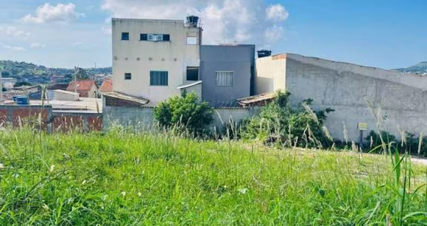 Terreno com 382,5  à venda na divisa entre São Pedro e Cabo Frio/RJ