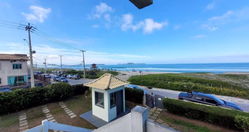 Casa de 03 quartos a venda de frente para Praia do Foguete, Cabo Frio/RJ
