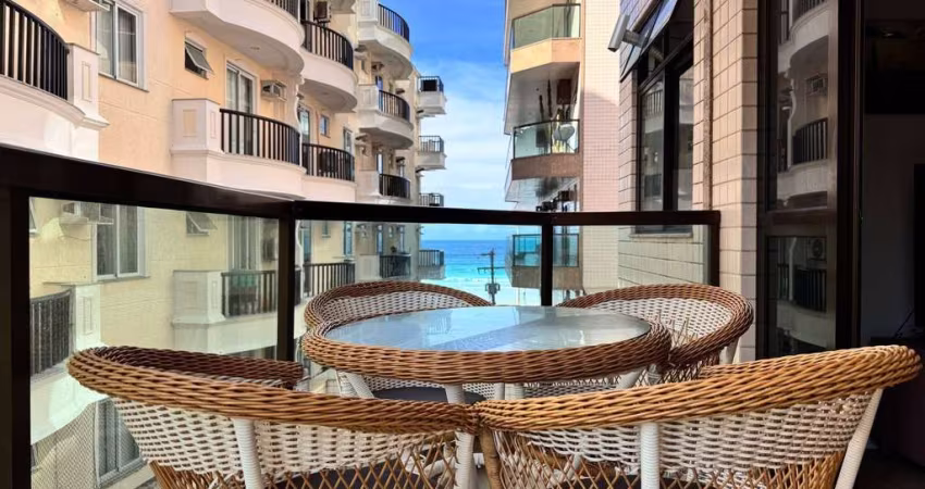 Apartamento de 3 quartos à venda pertinho da Praia do Forte, Cabo Frio/RJ