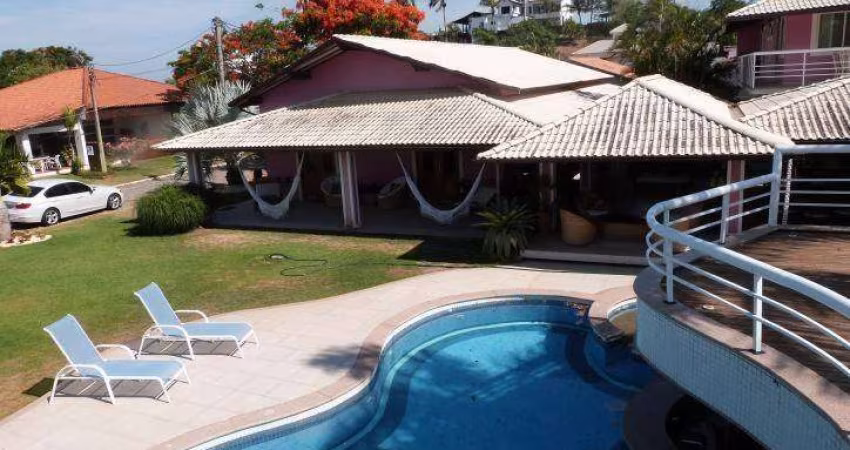 Maravilhosa casa em Condomínio com segurança 24 horas!