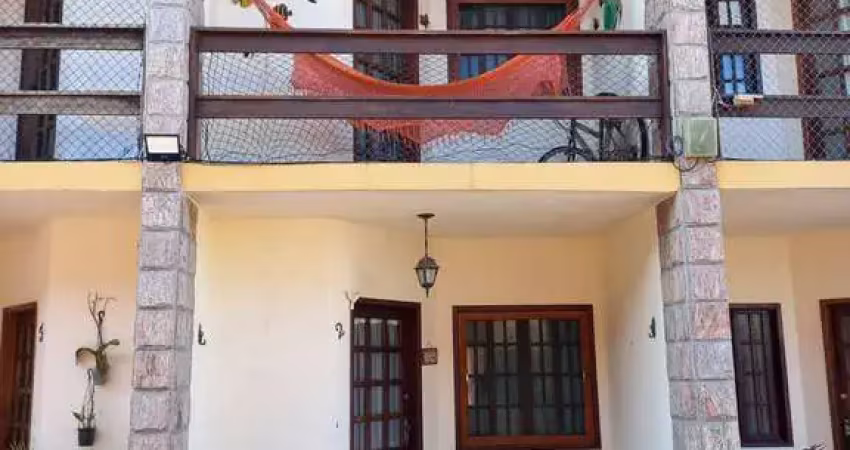 Casa duplex com 2 quartos no Jardim Flamboyant - Cabo Frio/RJ