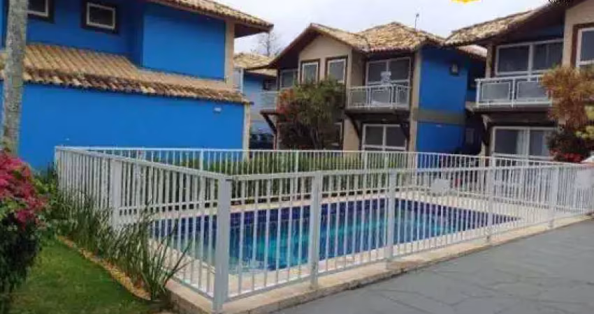 Casa duplex em condomínio com 3 quartos nas palmeiras, cabo frio/rj