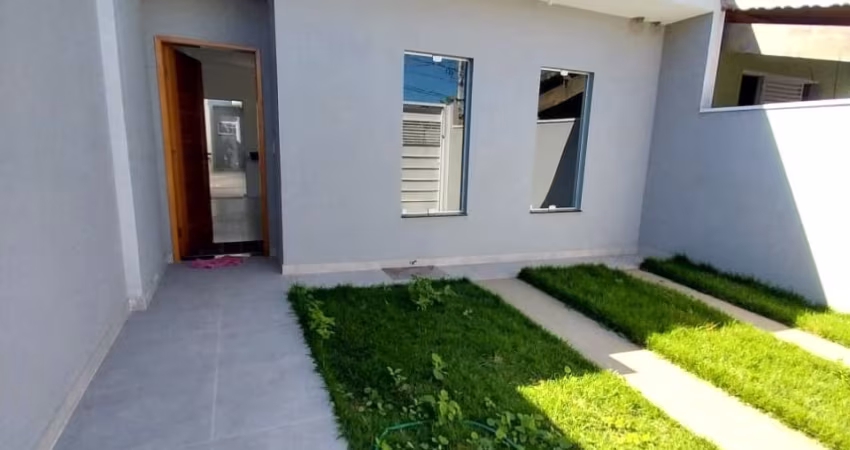 Linda casa à venda em Extrema/MG! Ideal para quem busca conforto, praticidade e um ótimo investimento!