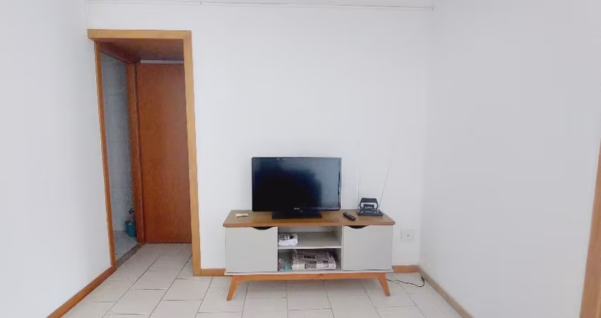 QUARTO E SALA NA RUA NO CENTRO