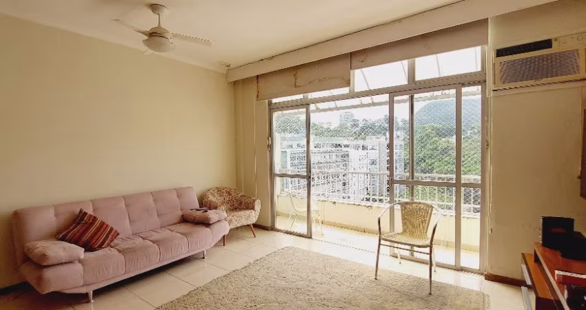 Excelente apartamento tipo cobertura linear, ao lado do metro Arcoverde