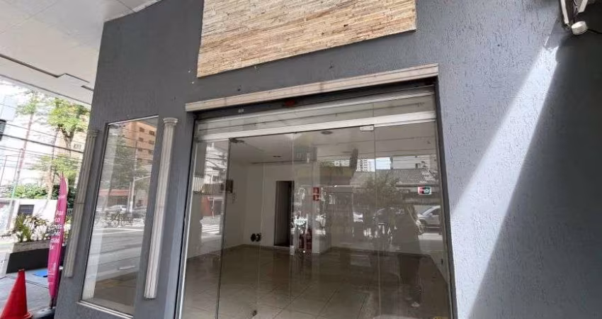 Loja posto em Moema Passaros