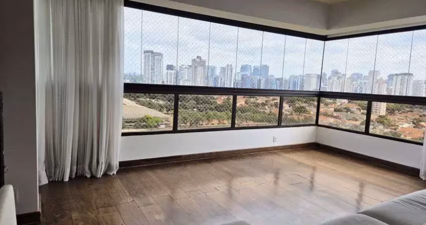 Maravilhoso apartamento moviliado com vista de 360º inclusive para a pista da Hipica