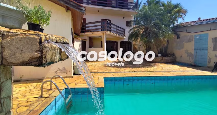 Vendo Sobrado de 426 m2 com Piscina e espaço para Clínica no Jardim Chapadão em Campinas-SP