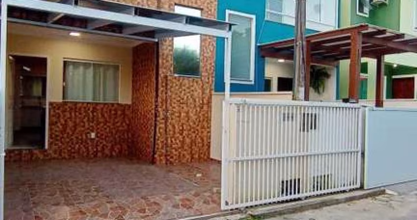 Sobrado Geminado para Venda em Florianópolis, Ingleses do Rio Vermelho, 2 dormitórios, 2 banheiros, 1 vaga