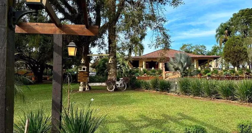 Chácara / sítio com 4 quartos à venda na Rua Caetano Munhoz da Rocha, 3980, Salgadinho, Campo Largo