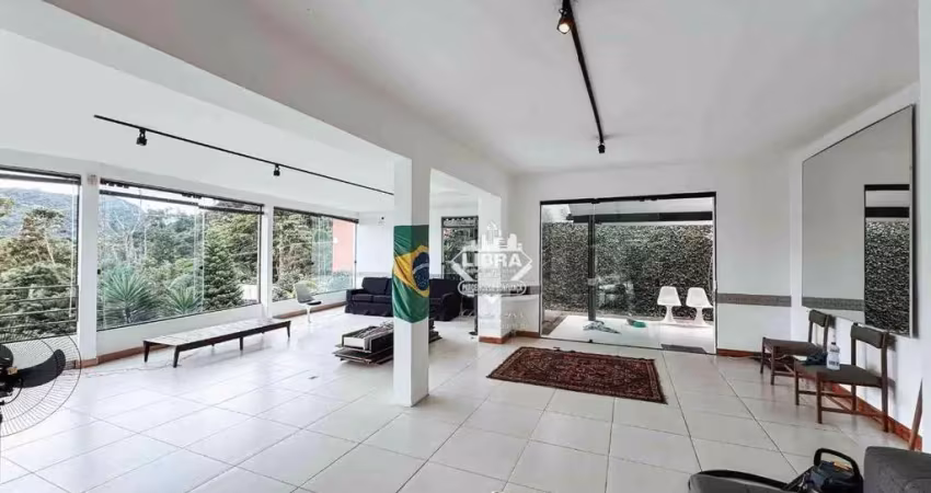 Casa com 3 quartos à venda na Rua João Carlos Muniz, Soberbo, Teresópolis