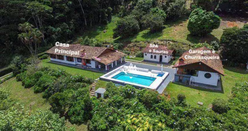 Sítio de 2,8 hectares com casa, piscina e infraestrutura completa. à venda