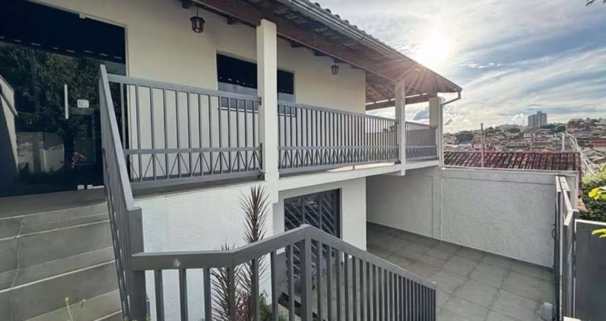 Casa para Venda em Araxá, Santo Antônio, 4 dormitórios, 2 suítes, 3 banheiros, 2 vagas