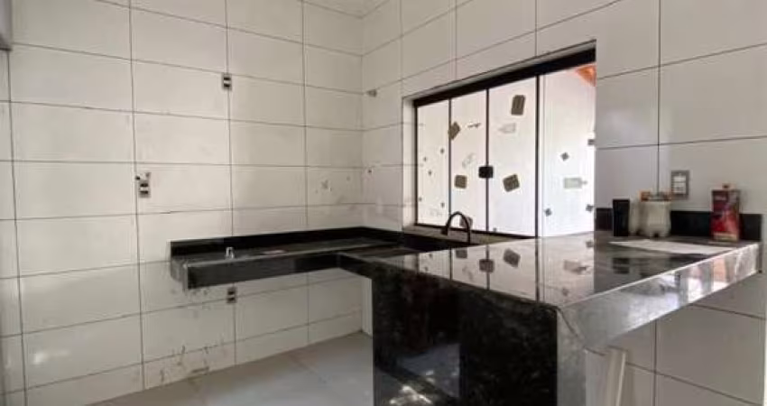 Casa para Venda em Araxá, DONA ADÉLIA II, 2 dormitórios, 1 banheiro, 1 vaga