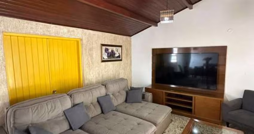 Casa para Venda em Araxá, ÁREA 2, 3 dormitórios, 1 banheiro, 1 vaga