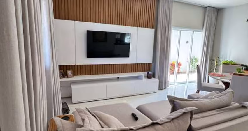 Casa para Venda em Araxá, Jardim Europa, 4 dormitórios, 1 suíte, 3 banheiros, 4 vagas