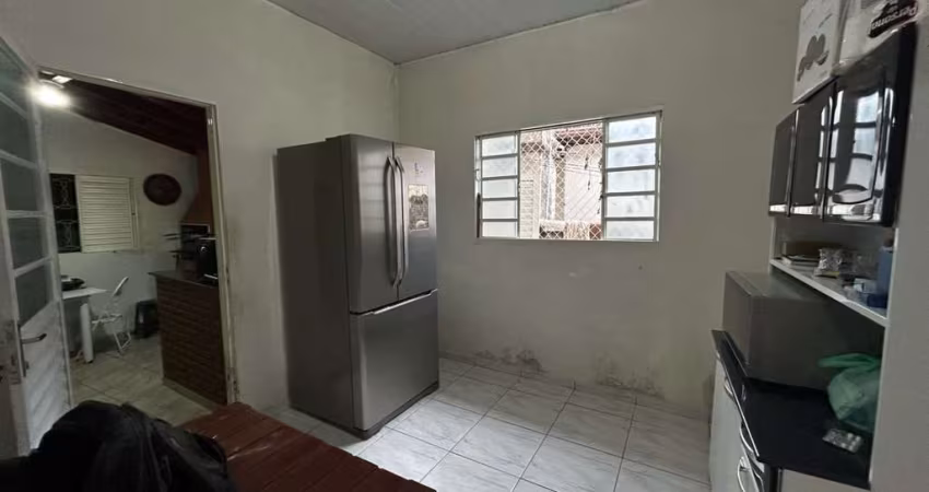 Casa para Venda em Araxá, CENTRO, 3 dormitórios, 2 banheiros, 1 vaga