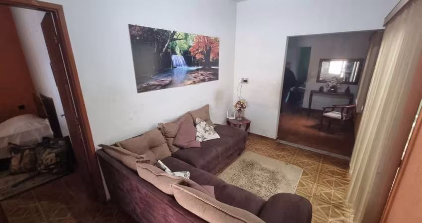 Casa para Venda em Araxá, CENTRO, 4 dormitórios, 2 suítes, 3 banheiros, 4 vagas