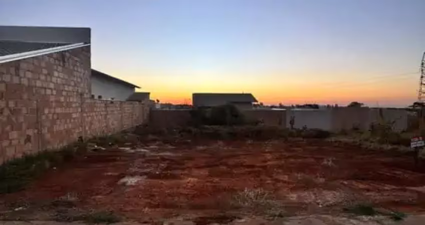 Terreno à venda no Loteamento Dona Adélia, Araxá 
