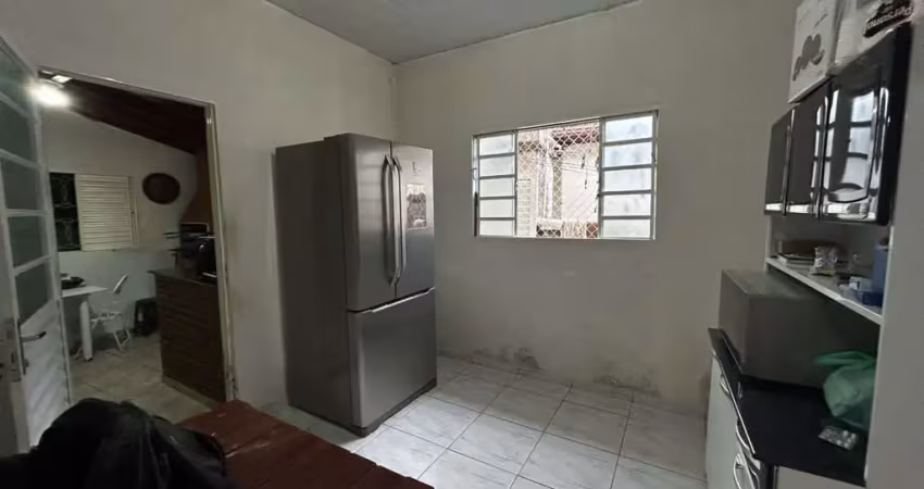 Casa para venda em araxá, centro, 3 dormitórios, 2 banheiros, 1 vaga