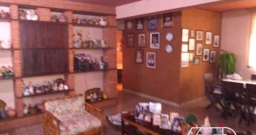 Casa à venda, 5 quartos, 2 suítes, 2 vagas, JARDIM EUROPA - PIRACICABA/SP