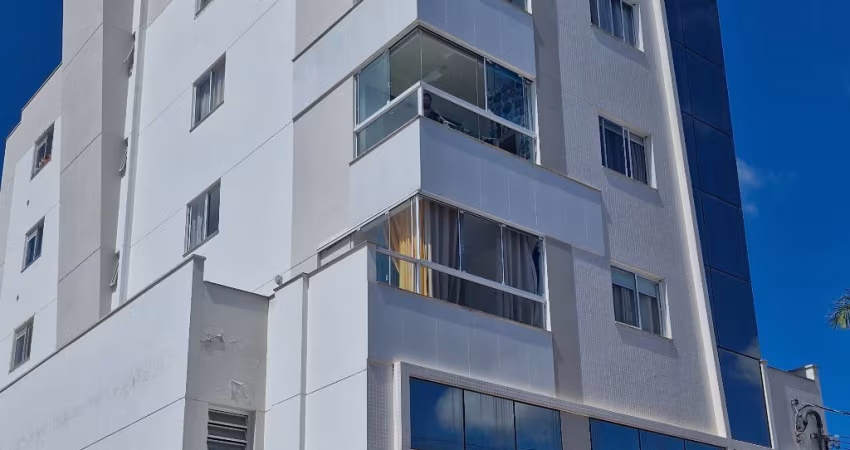 Apartamento com terraço na Vila Real, próximo a Gastronômica