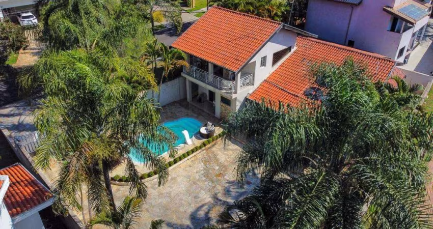 Sobrado à venda em Valinhos, Santa Cruz, com 3 quartos, com 270 m², Terras do Caribe