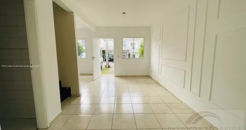 Casa em Condomínio para Locação em Mogi das Cruzes, Vila Oliveira, 3 dormitórios, 1 suíte, 2 banheiros, 2 vagas