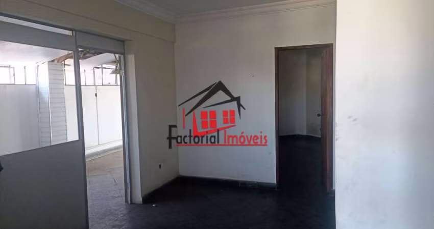Sala Comercial bem localizada, 135m² na Av. Abílio Machado