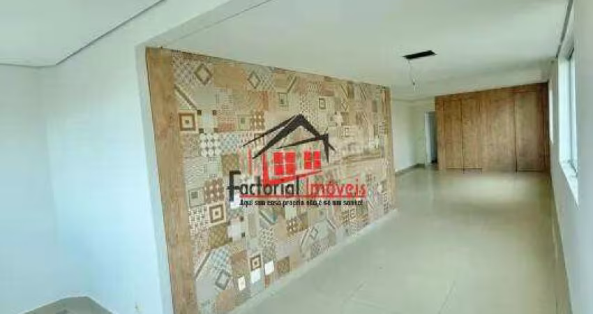 Apartamento um por andar no bairro Castelo, prédio com elevador