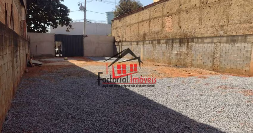 Lote com 360m² todo murado, ao lado do Anel Rodoviário
