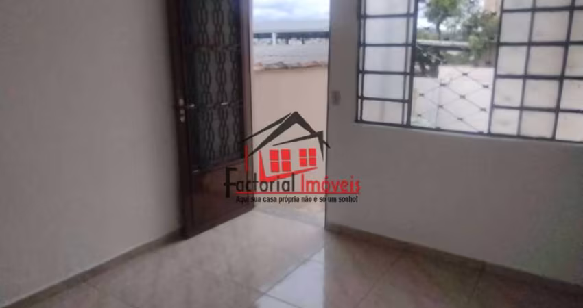 Casa com 72m² para alugar no Gloria