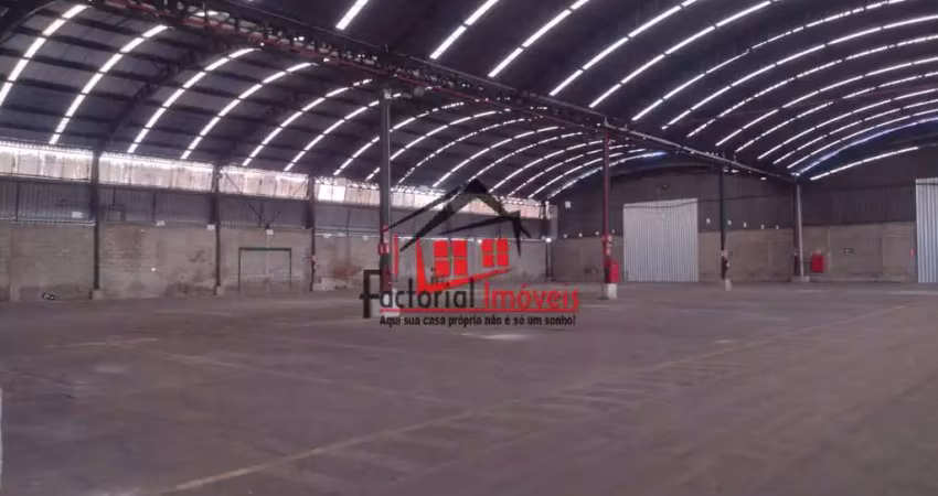 Excelente galpão com fácil acesso para carretas de 5.582 m² de área interna