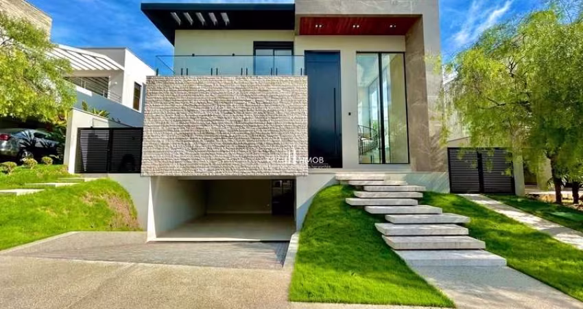 Maravilhoso triplex com 6 Quartos e 4 Suítes plenas