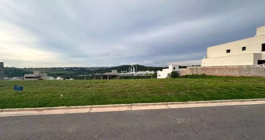 Lote Jardins Porto com 300,00 m²,  quitado e registrado!