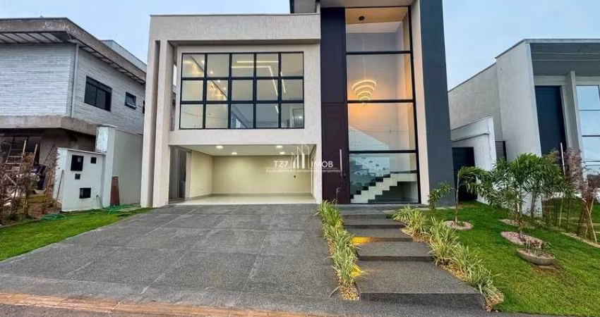Casa subtérrea com 4 suítes plenas sendo uma master com closet.