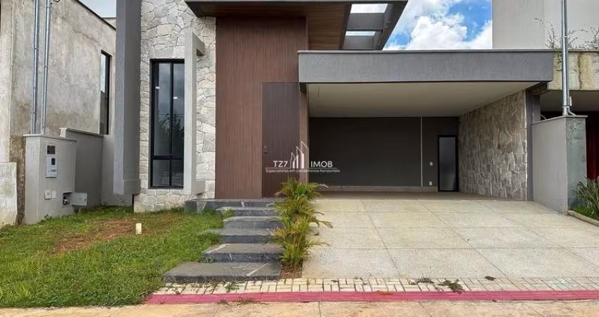 Casa térrea com 3 suítes, sendo uma master.
