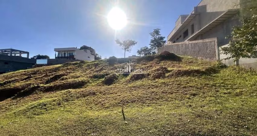 Lote Condomínio Vale Verde, com 400,69 m², quitado e registrado