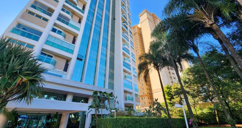 Atraente apartamento tipo para venda com 3 quartos, sendo 3 suítes, 240m²