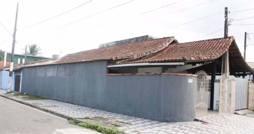 Casa para Venda em Praia Grande, Nova mirim, 1 dormitório, 1 banheiro, 3 vagas
