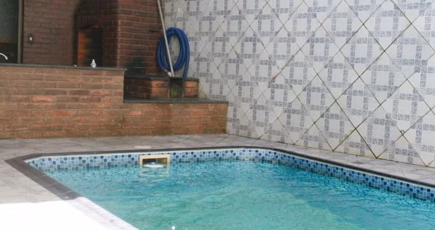 Casa para Locação em Praia Grande, Solemar, 2 dormitórios, 1 suíte, 3 banheiros, 3 vagas