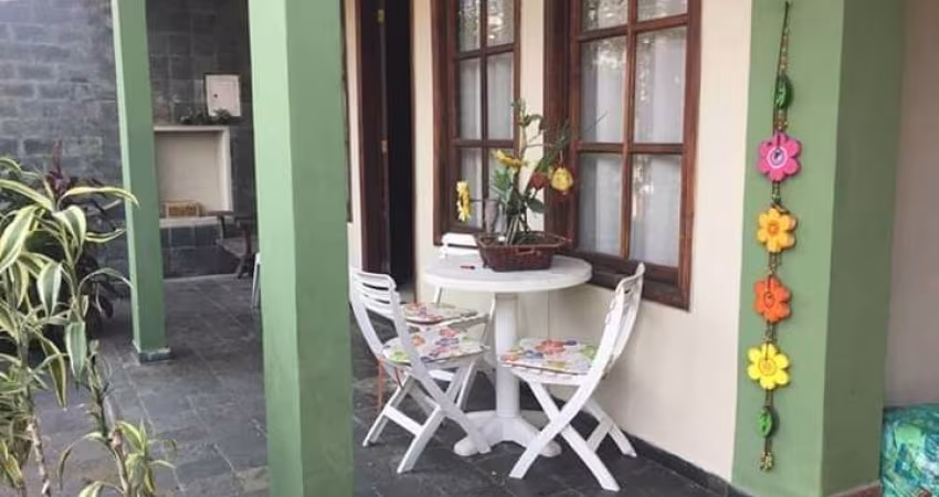 Casa 5 quartos Jacarepagua Retiro dos artistas