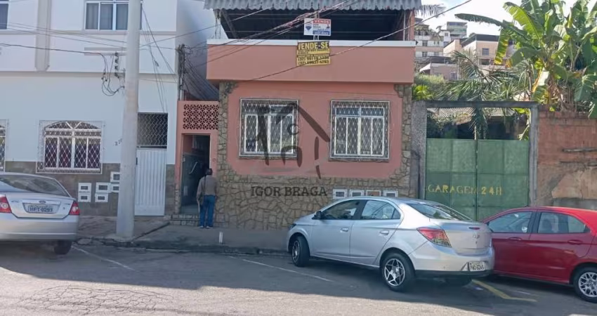 Casa para Venda em Juiz de Fora, Ladeira, 6 dormitórios, 2 suítes, 5 banheiros