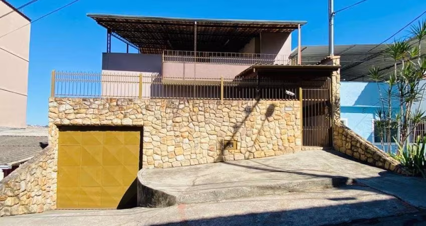 Casa para Venda em Juiz de Fora, Bairu, 4 dormitórios, 1 suíte, 3 banheiros, 6 vagas