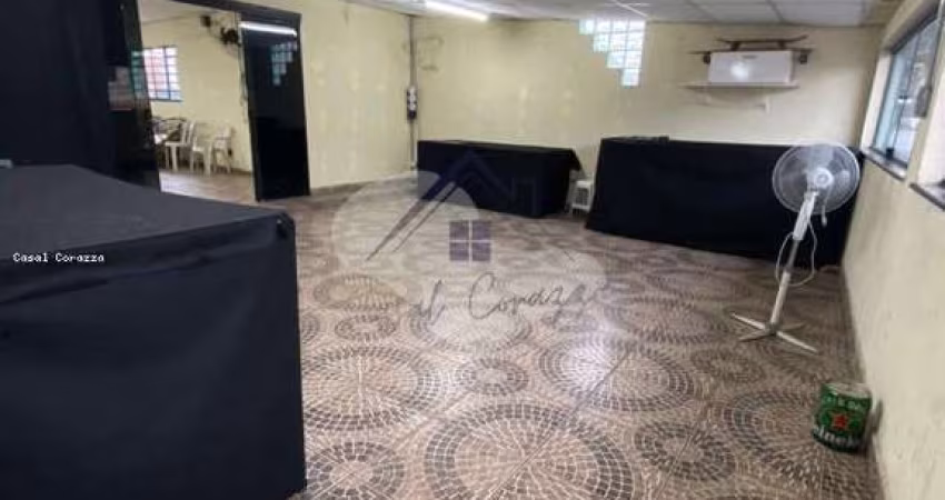 Casa para Venda em Santo André, Parque Capuava, 3 dormitórios, 1 suíte, 3 banheiros, 4 vagas