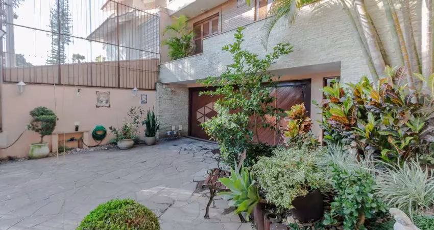 Casa com 423 m² e 4 quartos à venda no bairro chácara das pedras