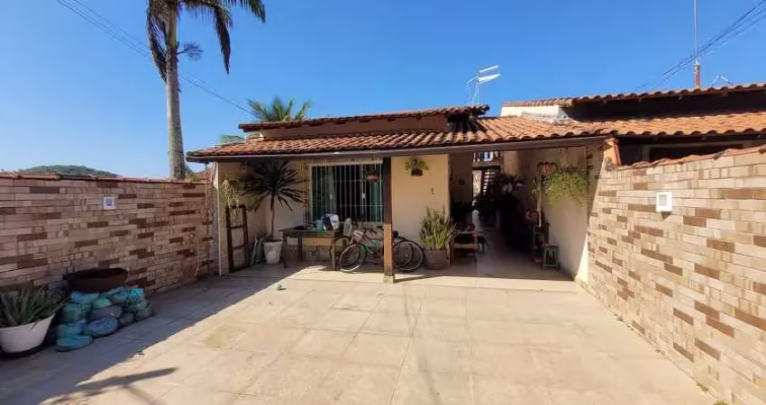 Prédio à venda na Rua Crizantemos, Barroco, Maricá